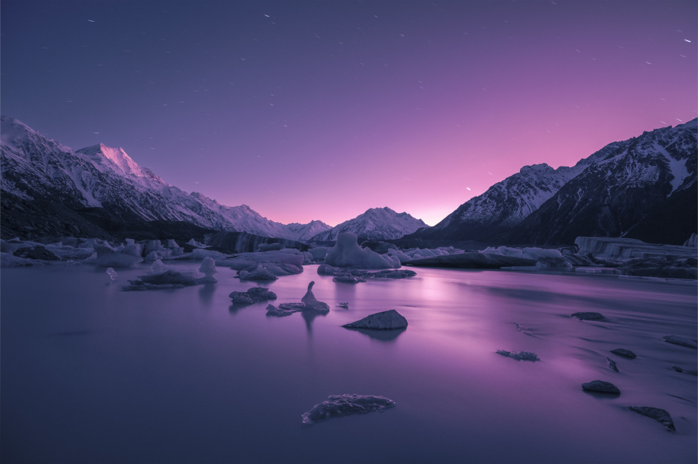 Early morning at Tasman lake von minruqiu2018