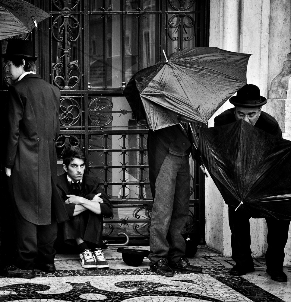 Rainy Days von Mirela Momanu