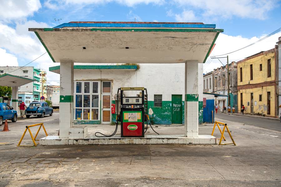 Gas station von Miro May