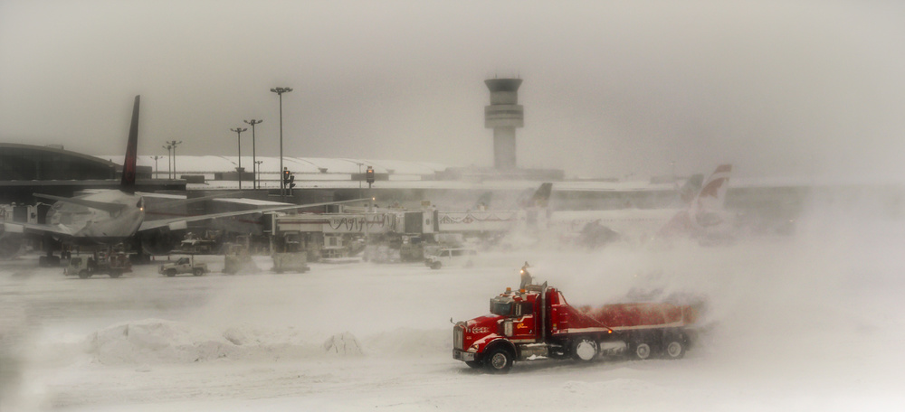 Moving snow von Miro Susta