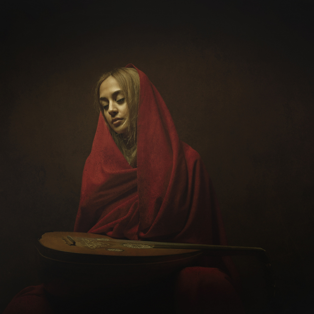 Persian musician girl von Moein Hasheminasab