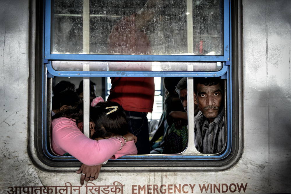 Emergency Window von Mohammed Al Sulaili