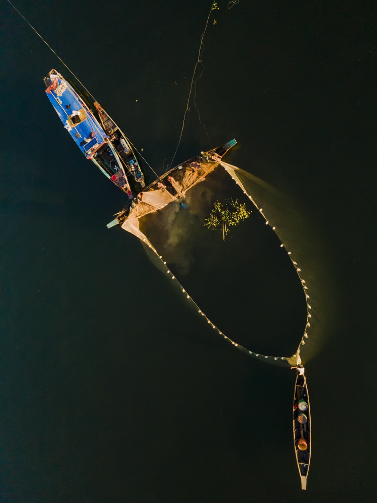 Traditional fishing von Muhammad Amdad Hossain