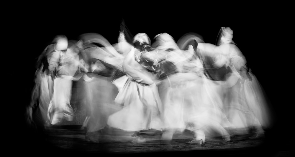 Sufi Dance in Motion von Nader El Assy