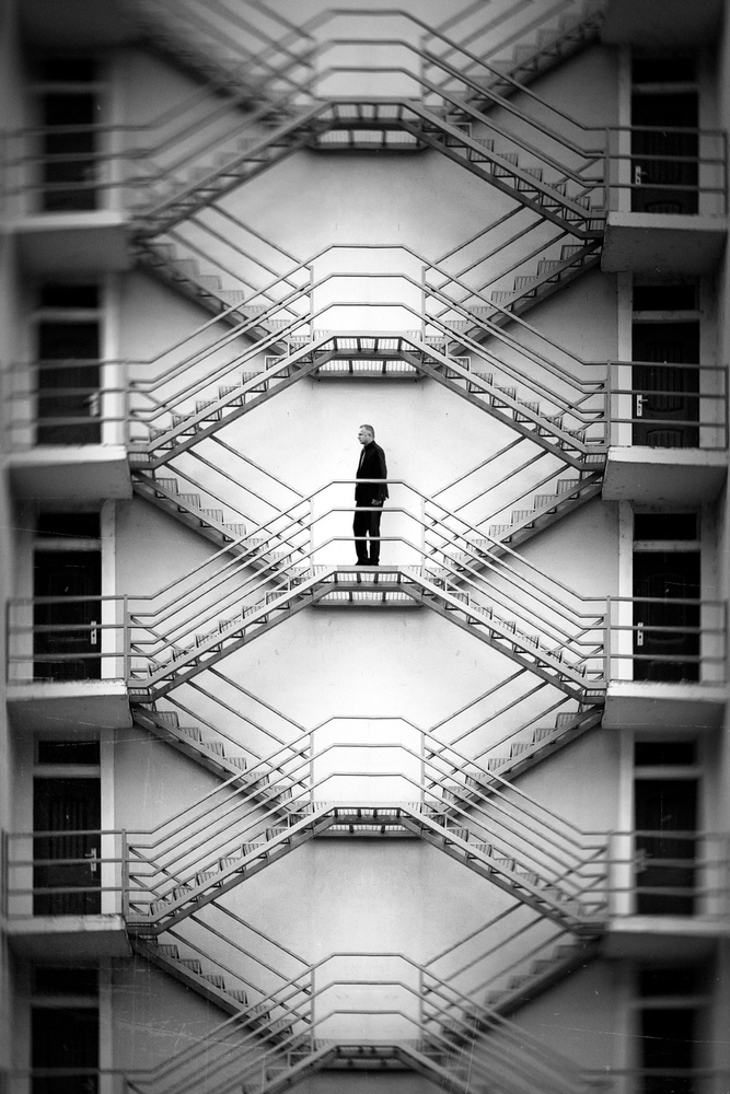 Symmetry von Nermin Smajic