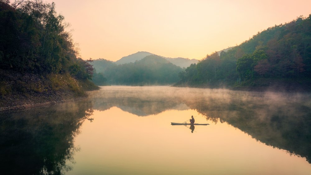 Autumn at Ban Viet Lake von Nguyen Tan Tuan