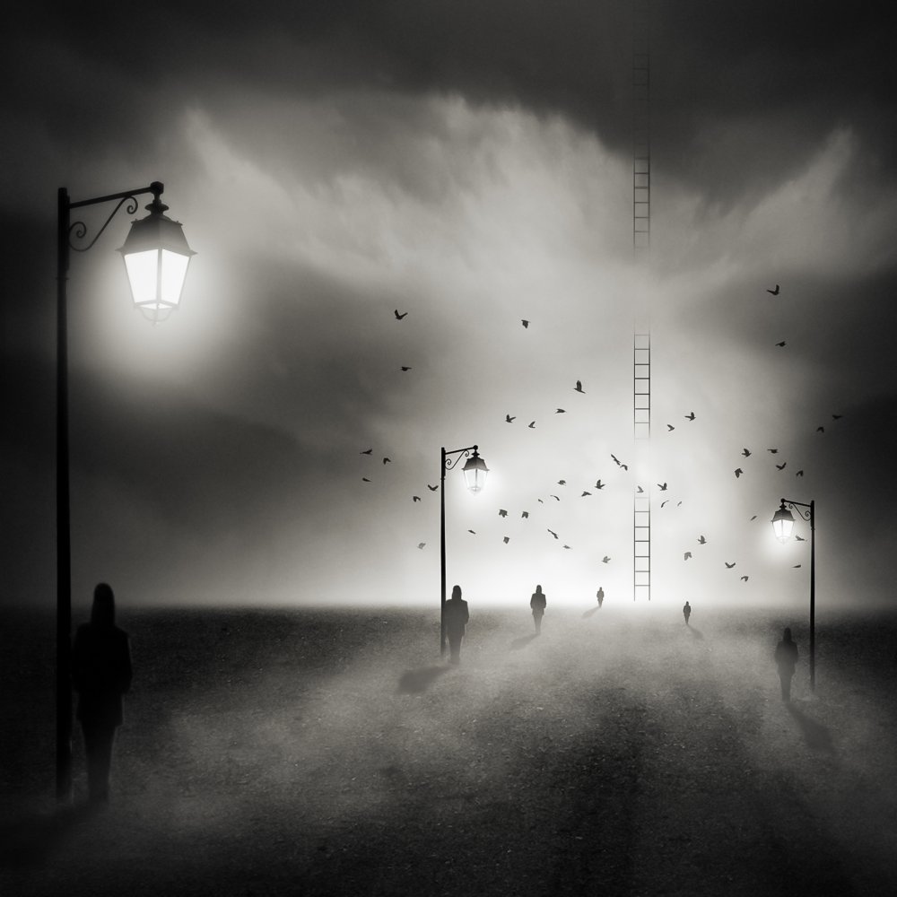 walking to the light... von Nic Keller