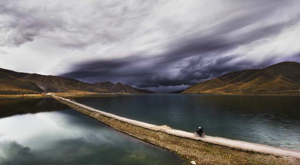 Riders on the storm von Nicolas Marino