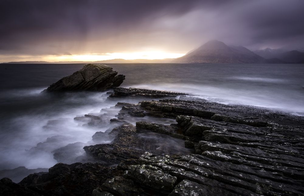 Sonnenuntergang am Elgol Beach von Nicoleta Nussthaler