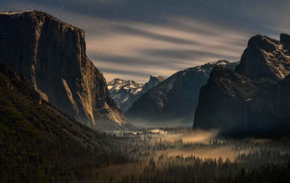 Tunnel View at Night von Ning Lin