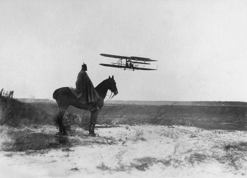 Flugzeug/ Landung e. Doppeldeckers/ 1910 von 