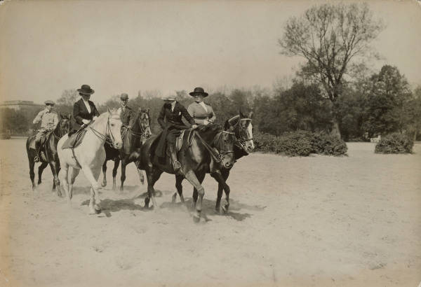 Reiter im Berliner Tiergarten, um 1910 von 