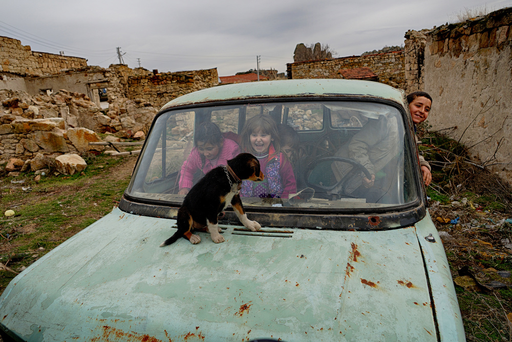 childreen von Nuriye Demir