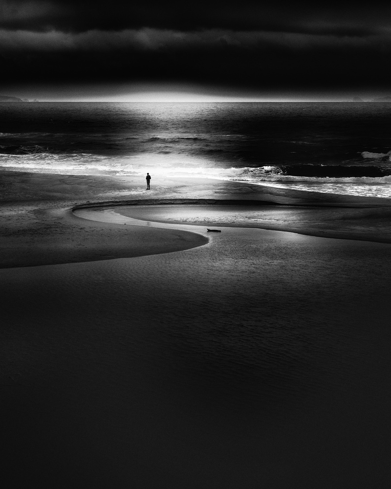 Alone at the seaside von Olavo Azevedo