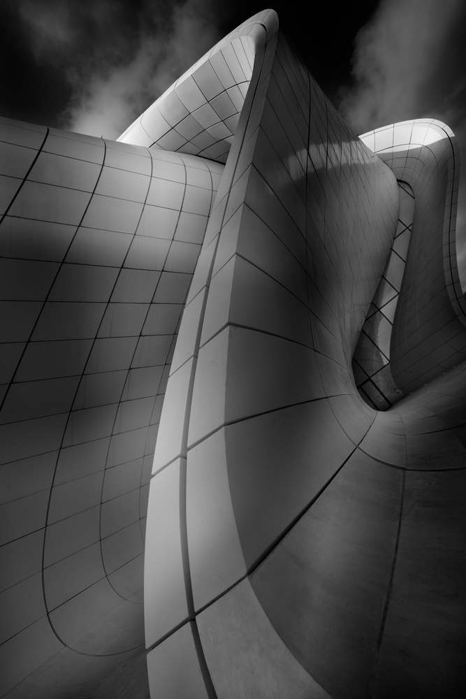 CURVES von Olavo Azevedo