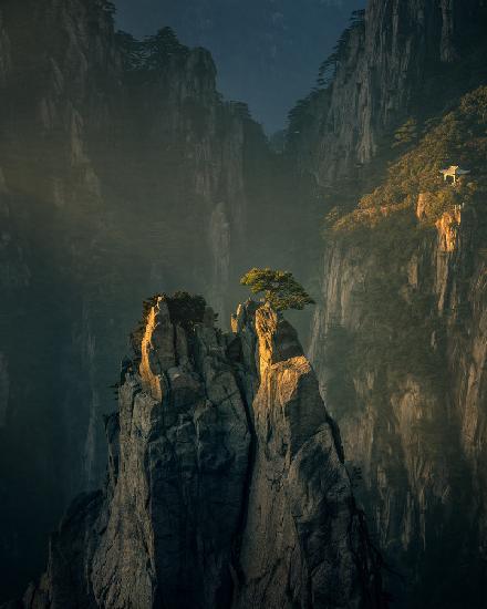 Sunshine in Huangshan