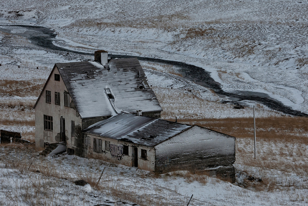 Empty and Cold von Þorsteinn H. Ingibergsson