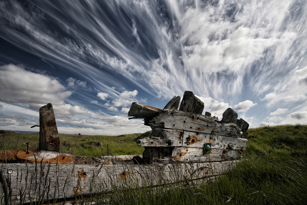 Remains of a Wreck II von Þorsteinn H. Ingibergsson