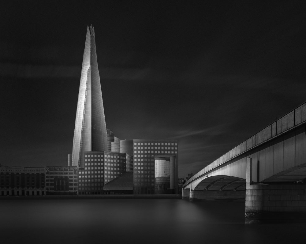 Lucid Dream II - The Shard &amp; London Bridge von Oscar Lopez