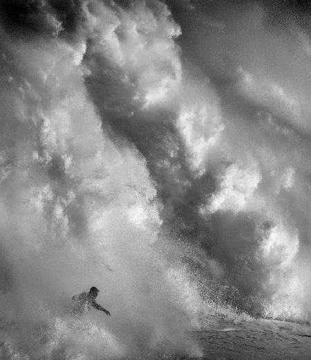 Surfing on the wall