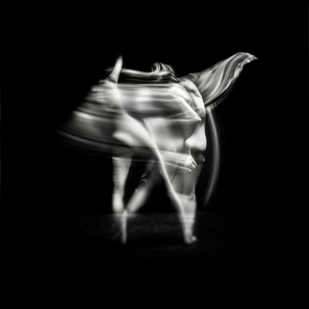 BALLERINA von Panos Vassilopoulos