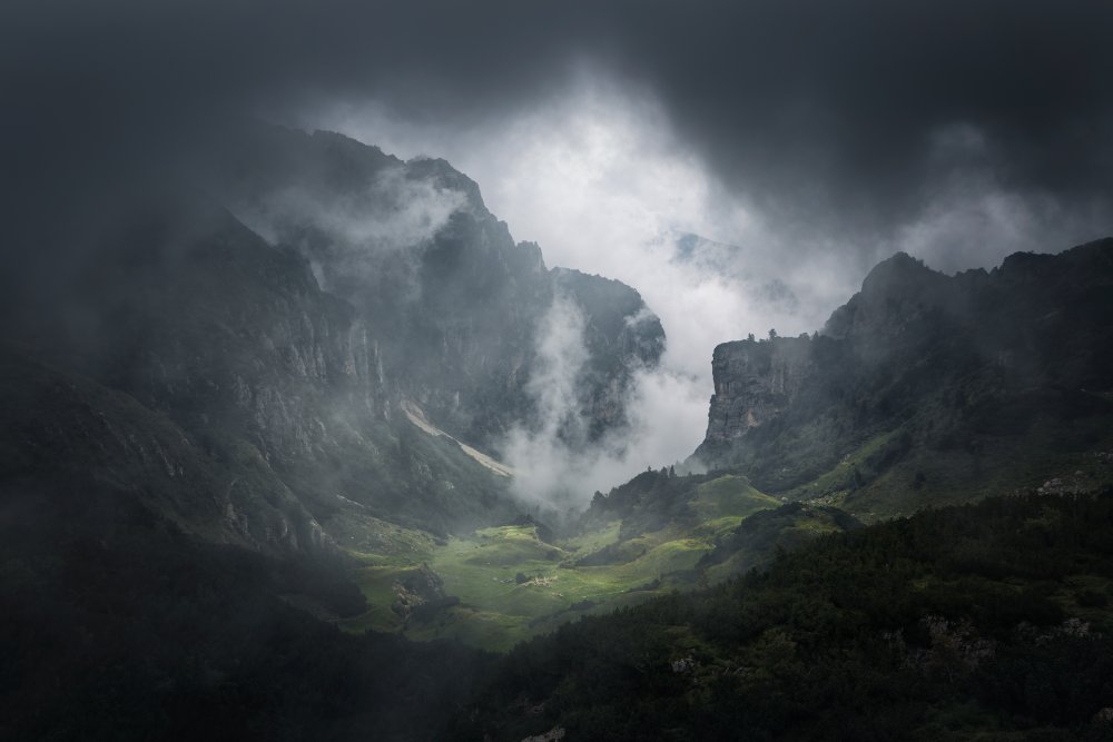 A bit before the storm von Paolo Novello