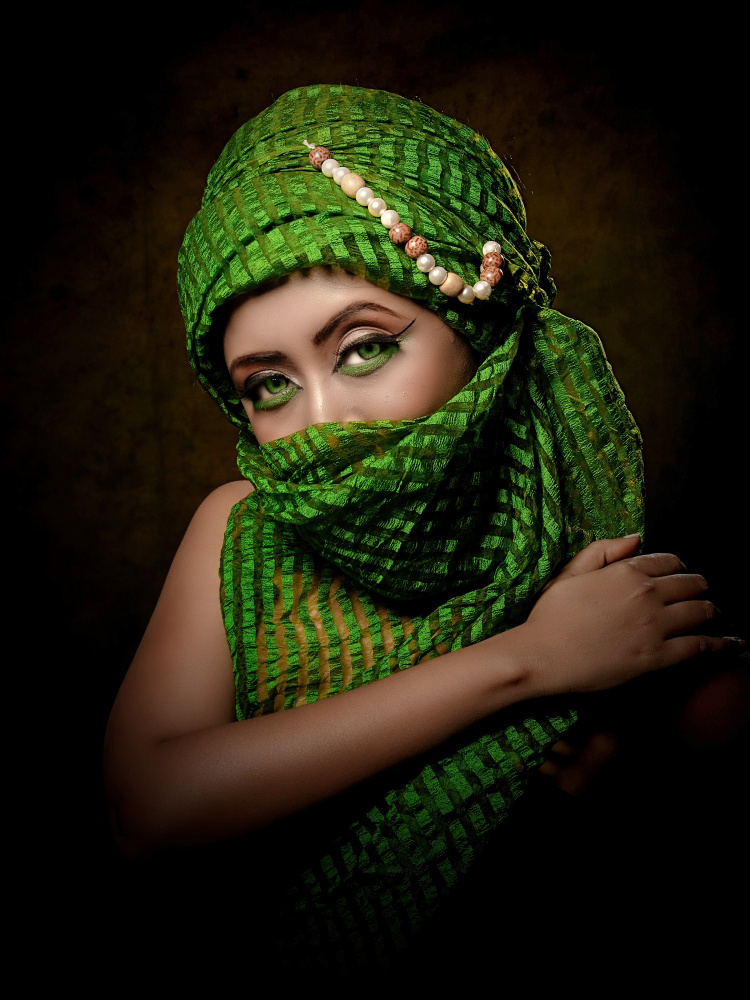 GREEN EYED GIRL von PARTHA BHATTACHARYYA