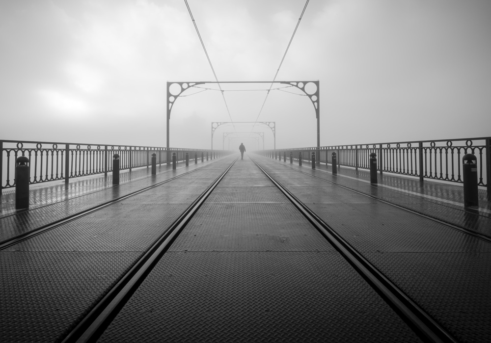 A distancia não é nada . von Paulo Gomes