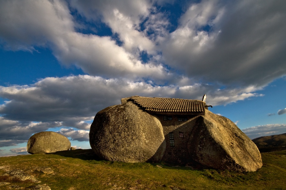 Stone House von Paulo Penicheiro