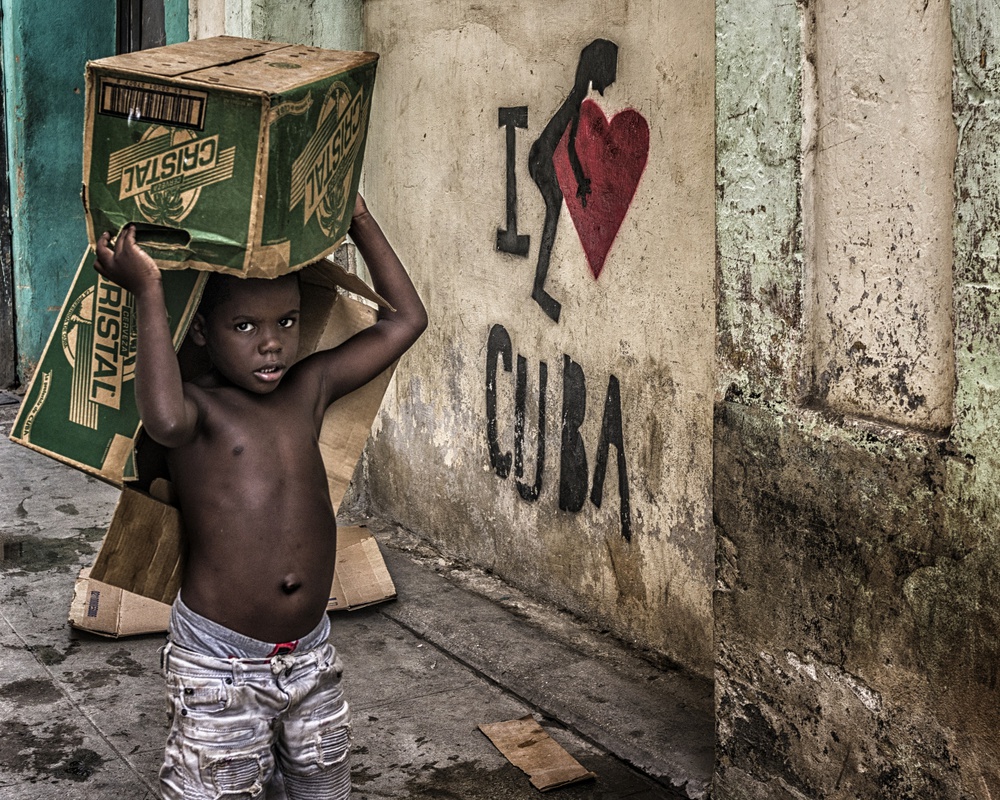 box boy and red heart von Pavol Stranak