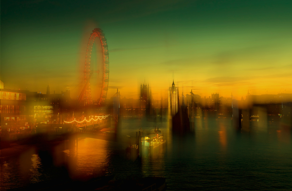 London at Dusk von Peter Davidson