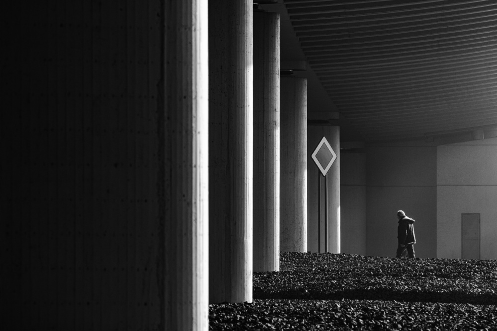 Under the bridge von Peter Hrabinsky