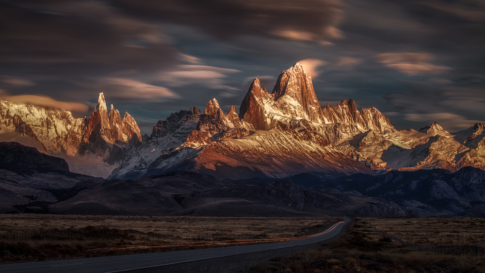 Patagonia sky in motion von Peter Svoboda MQEP