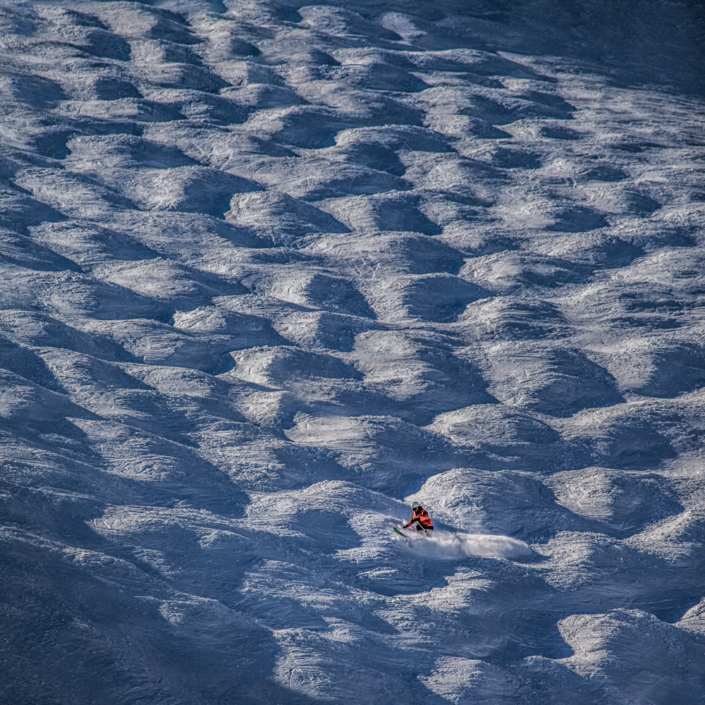 Snow waves skiing von Peter Svoboda MQEP