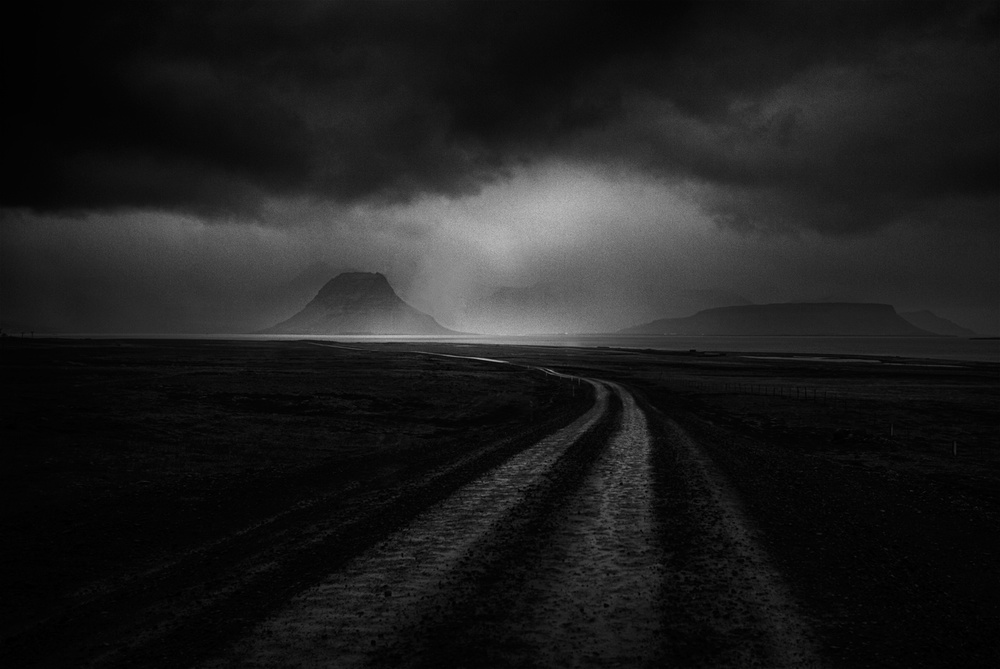 Road to the stormy land von Peter Svoboda MQEP