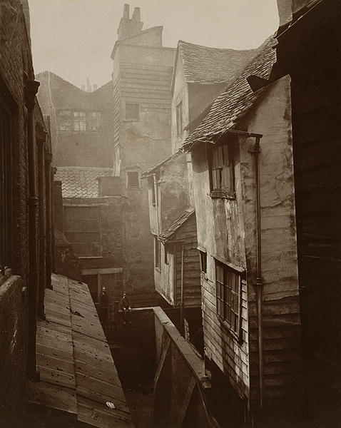 Cloth Fair, Smithfield c.1875 (b/w photo)  von Peter Henry Emerson