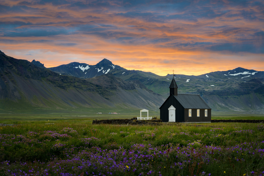 Búðakirkja - summer sunrise von Petr Kovar