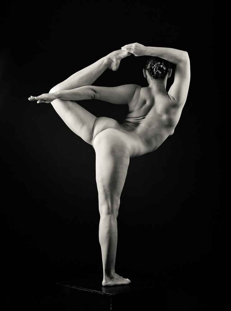 Gymnastic Nude von Photographer