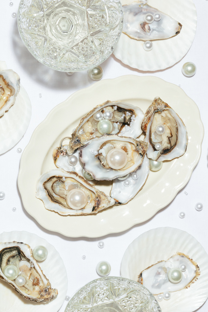 Oysters &amp; Pearls No 03 von Pictufy Studio III