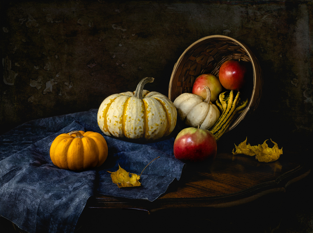 Fall Basket von Pierre Desautels