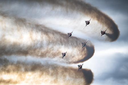 Sky trails