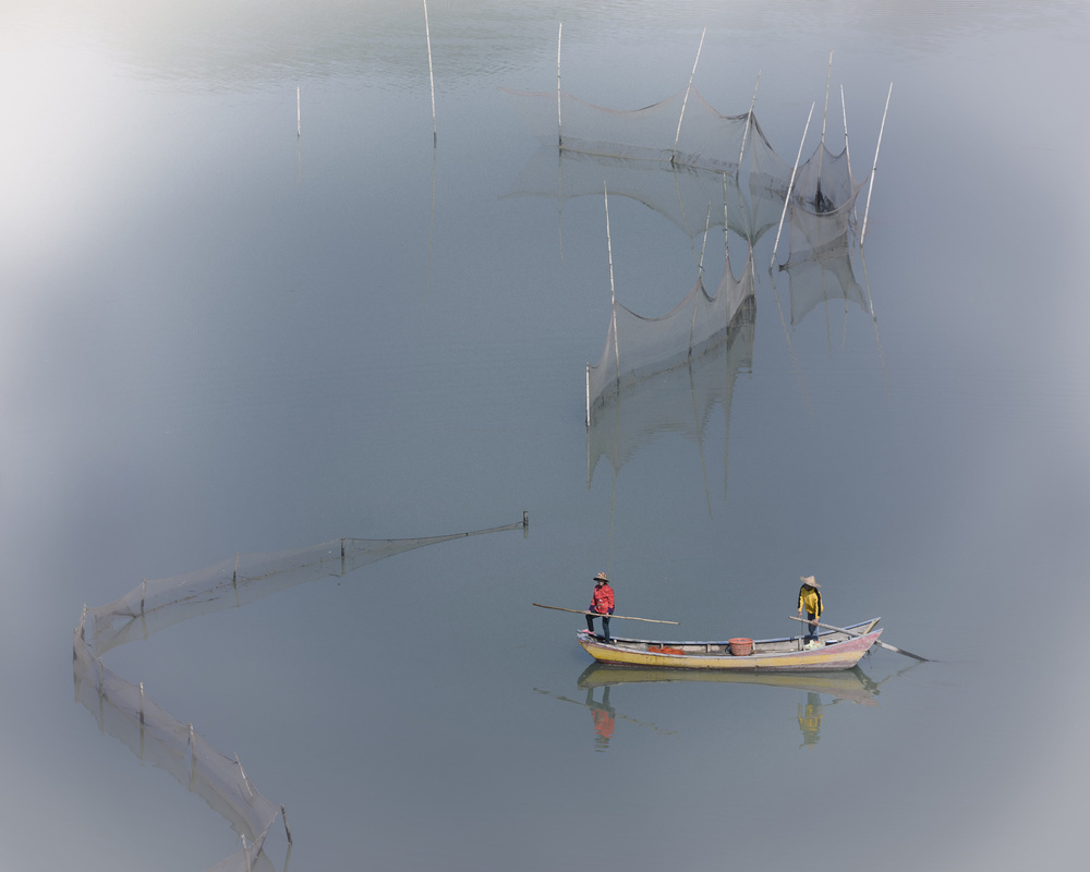 Cruising On the Fish Farm von Purple Bamboo