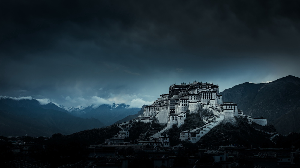 Potala Palace《冷峻布宫》 von qiye