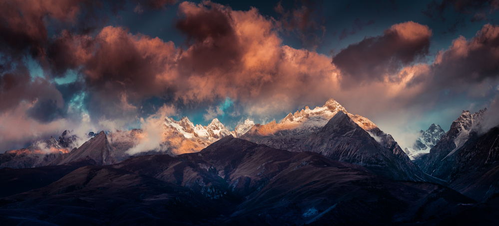 Ge Nie snow mountain《嗜血破晓》 von qiye