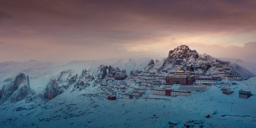 Tibetan temple 《缥缈古刹》 von qiye