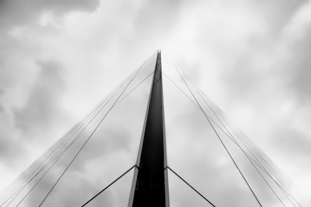 Geometry in the Clouds (Paris) von Raffi Bashlian