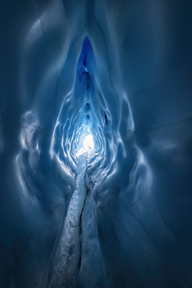 ALASKA, MATANUSKA GLACIER ICE CAVE-73222 von Raimondo Restelli