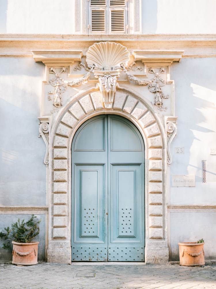 Blue tones of Rome - Italy travel photography von Raisa Zwart