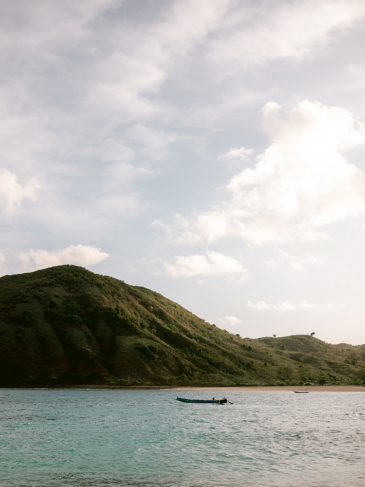 Mawun beach Lombok Indonesia von Raisa Zwart