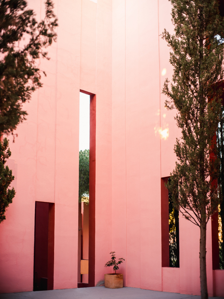 Muralla Roja von Raisa Zwart